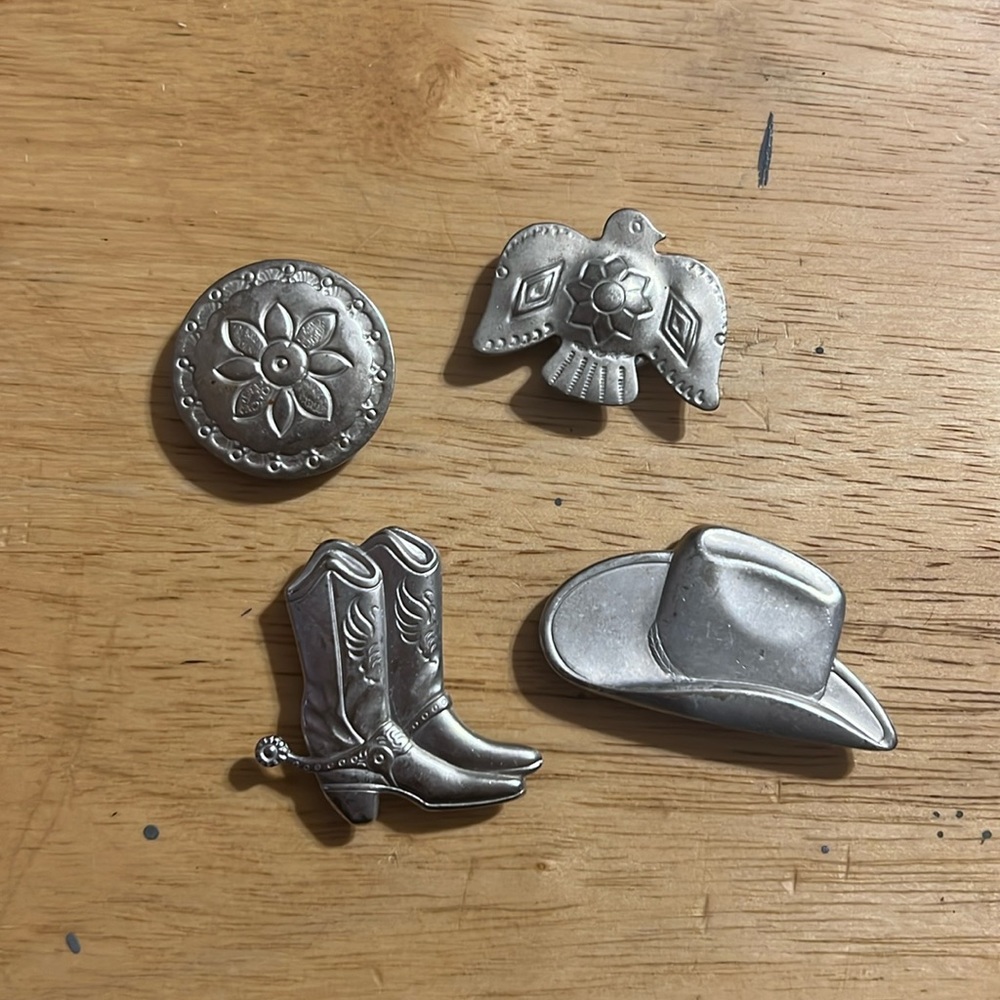 4 Western Button Covers